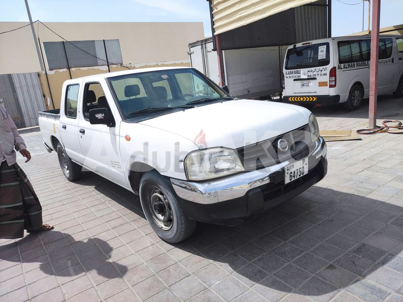Nissan pickup double caban