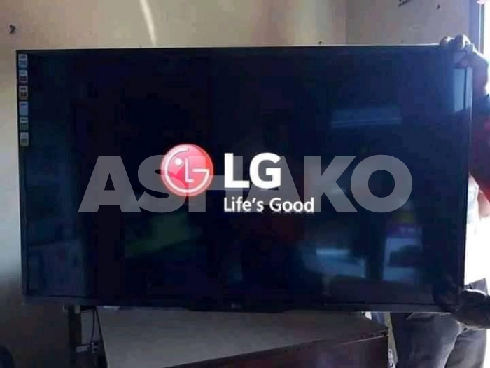 Clean LG 55 inches smart tv