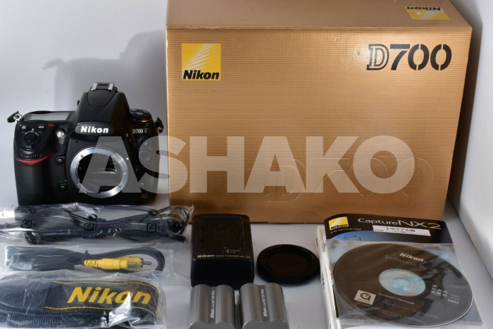 Nikon d700 12.1mp digital slr camera-black